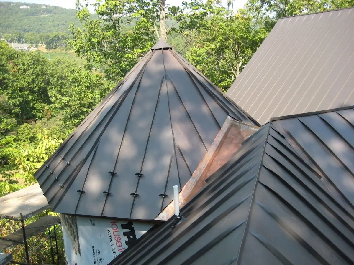 Professional Roof Tarp Installation by Craftsman Roofing in West Puente Valley